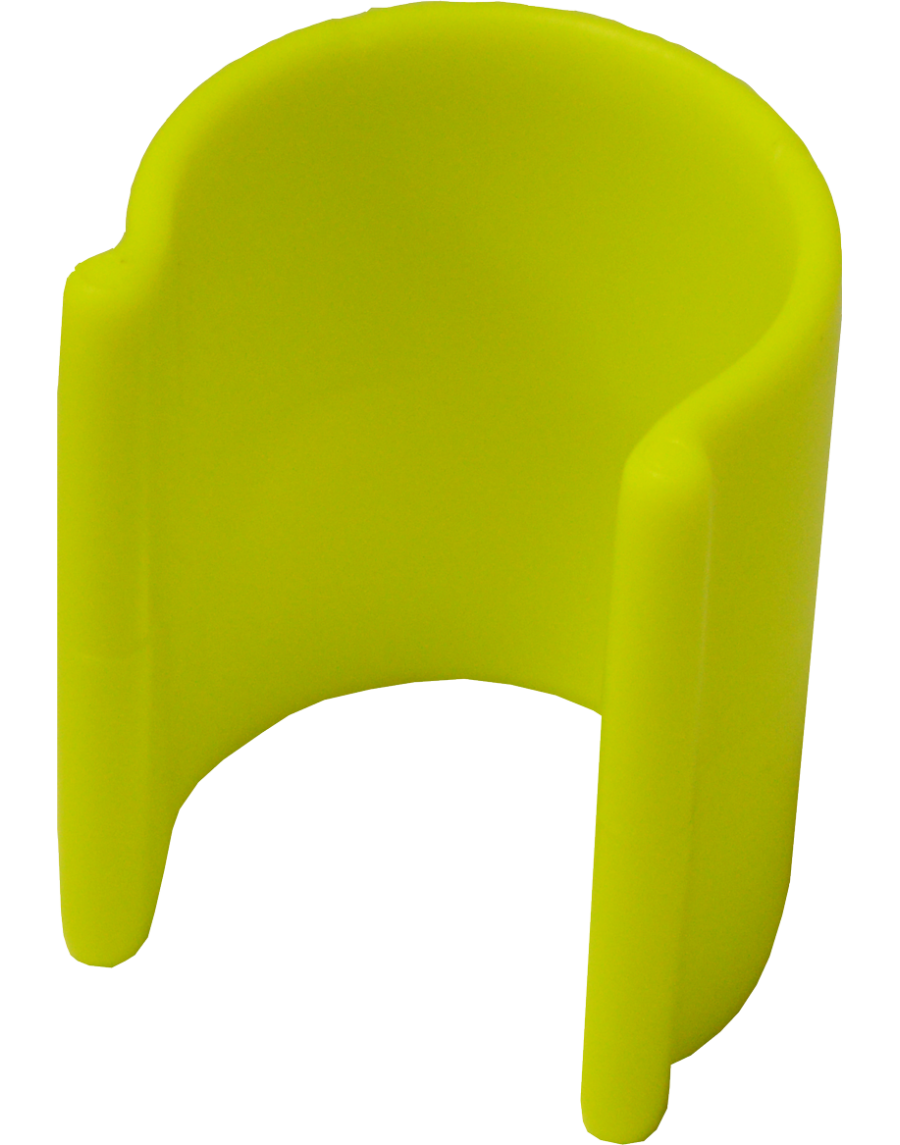 Locking clip for corner pole