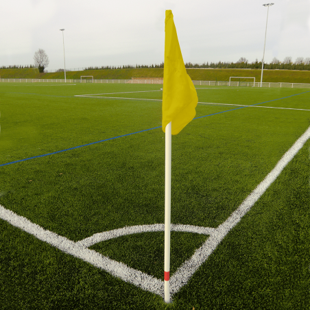 Set of 4 flexible corner poles with 4 flags