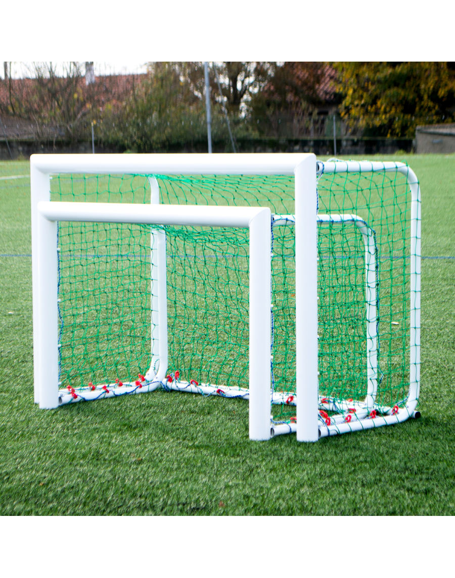 Self-weighted aluminium mini goal 150 x 100 x 70 cm.